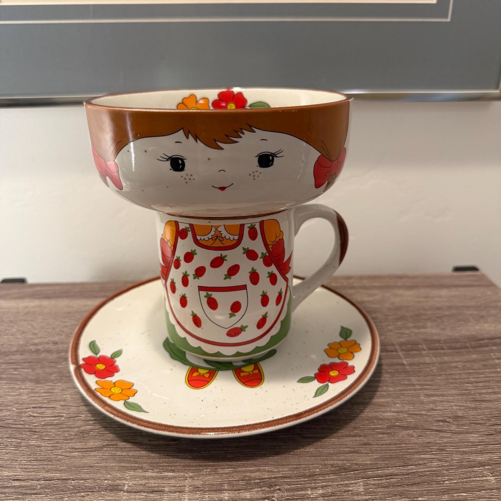 Children's Stoneware Stackable Serving Set, Girl - Retro Kids Dish Set, Interpur